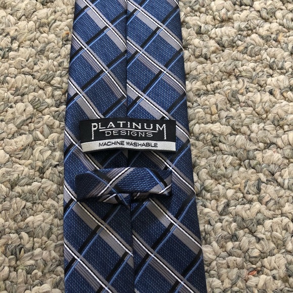 Tie - Picture 4 of 4